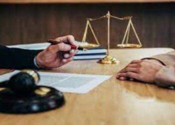 Top 5 Factors to Consider When Hiring a Family Law Attorney